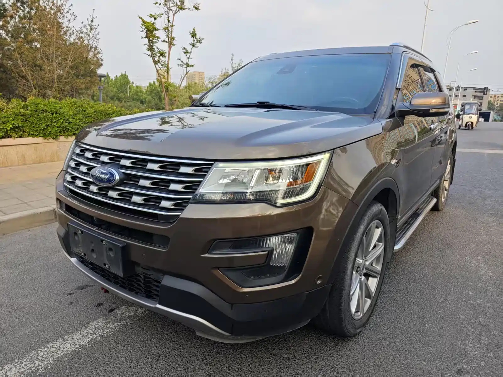 FORD EXPLORER IMPORT