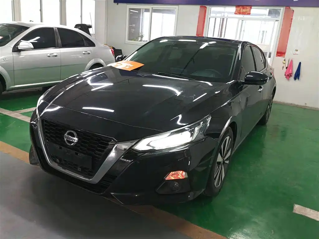 NISSAN TEANA 2021