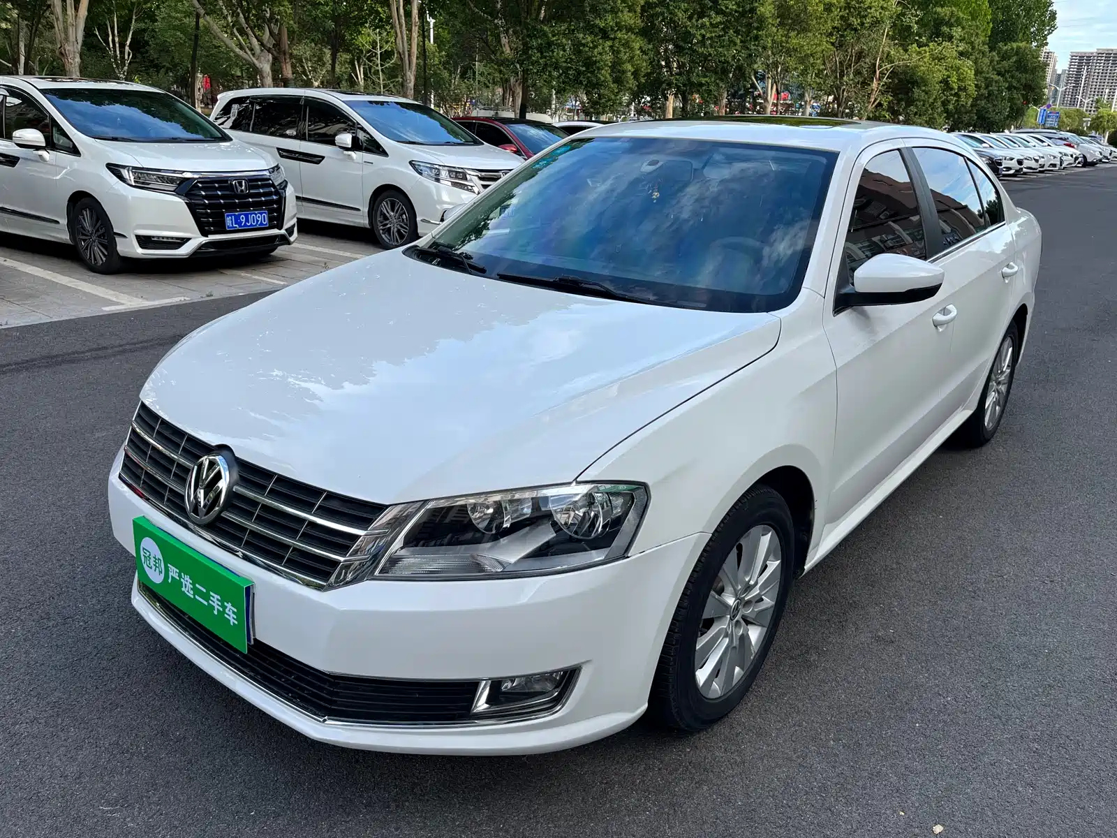 VOLKSWAGEN LAVIDA 2013