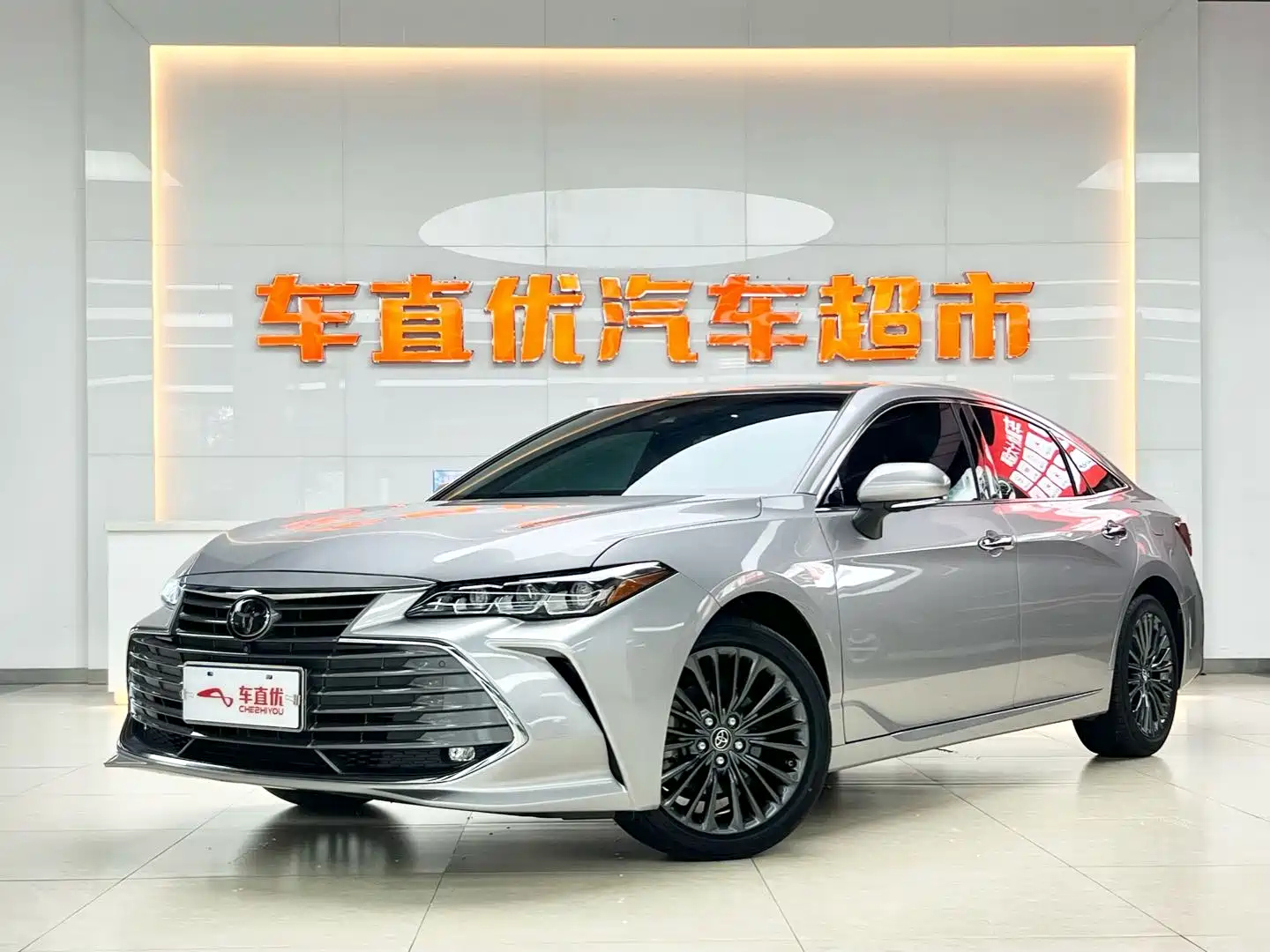 TOYOTA AVALON 2019