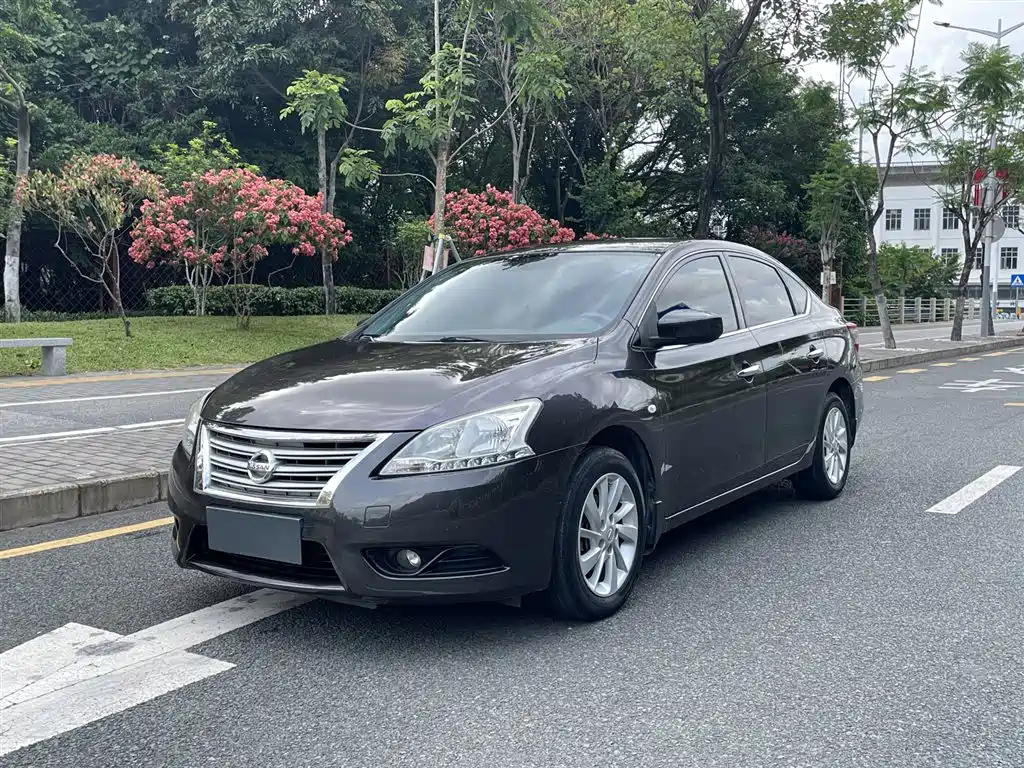 NISSAN SYLPHY 2012