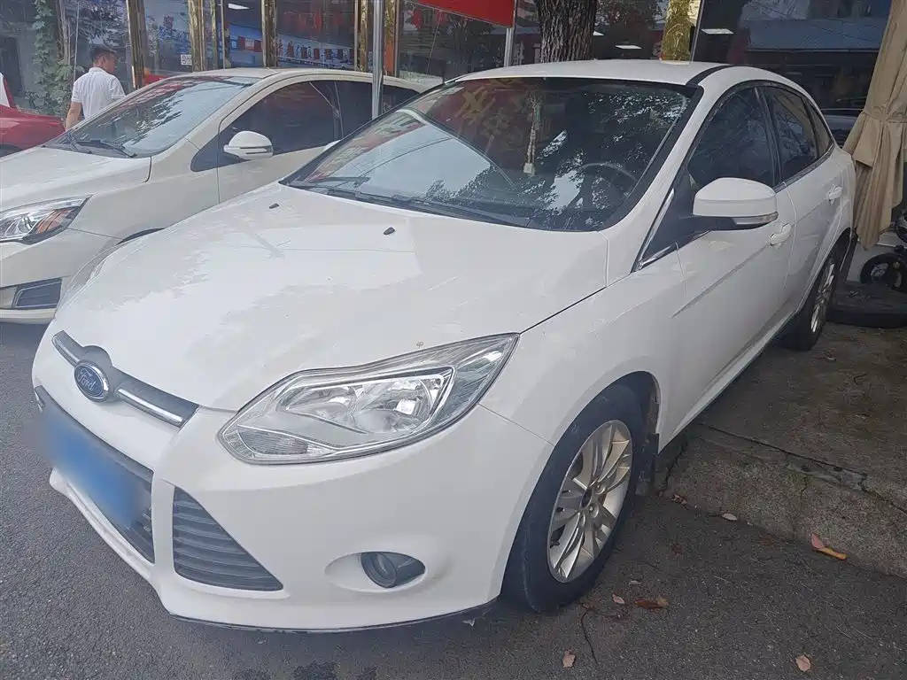 FORD FOCUS 2012