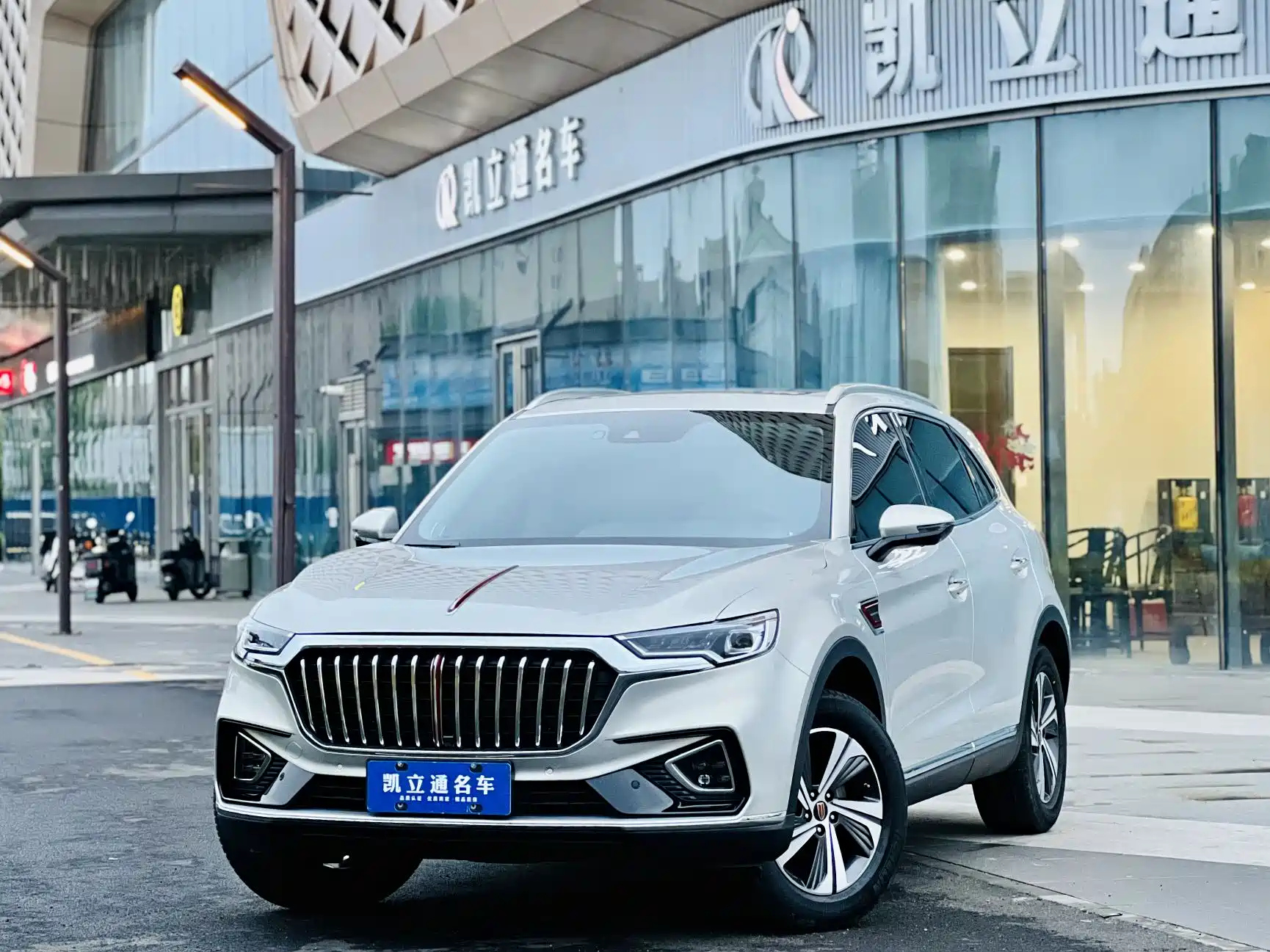 HONGQI HS5 2019