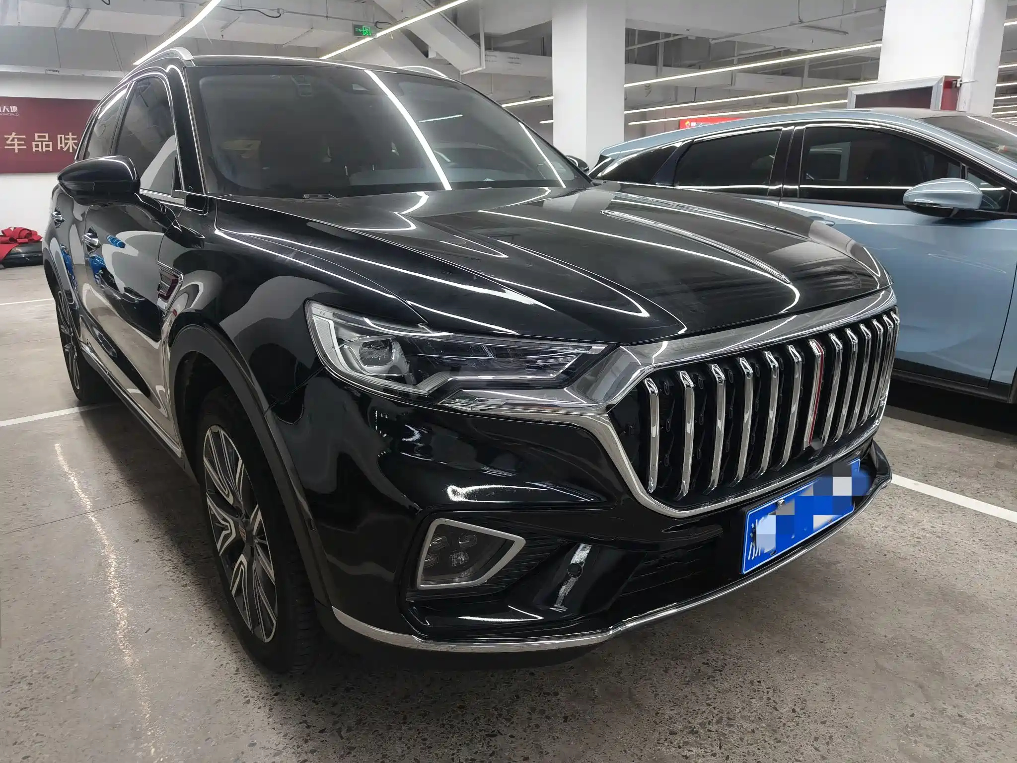HONGQI HS5 2023