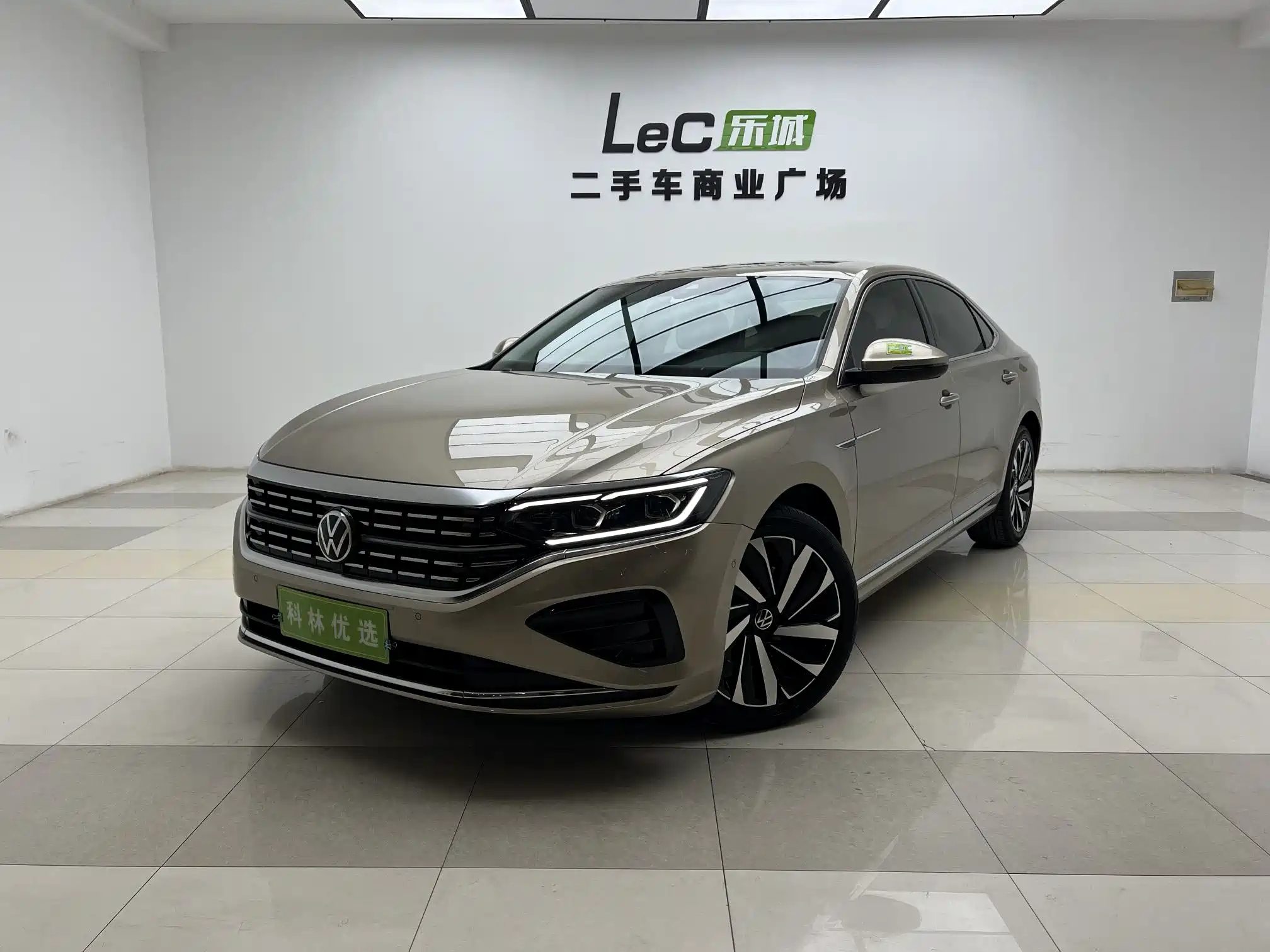 VOLKSWAGEN PASSAT 2022