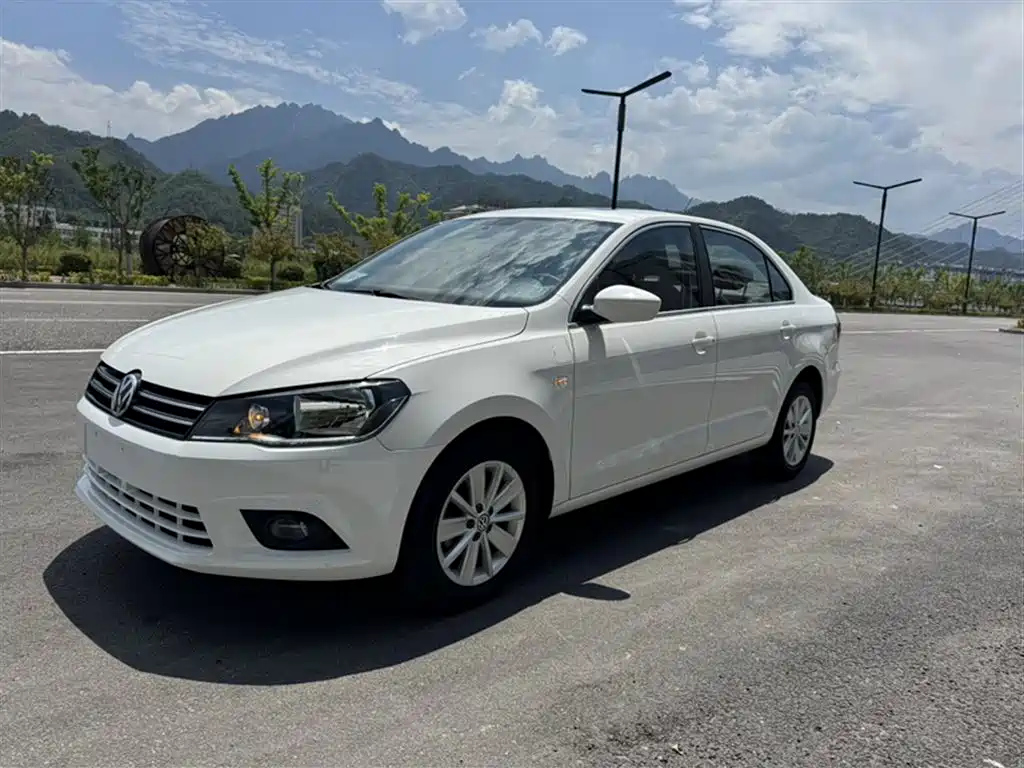 VOLKSWAGEN JETTA 2015