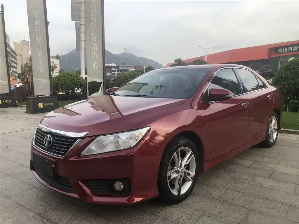 TOYOTA CAMRY 2012