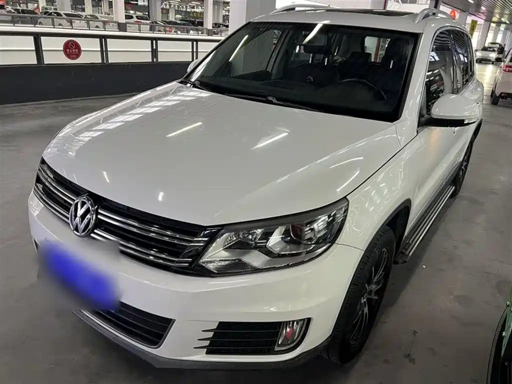 VOLKSWAGEN TIGUAN 2013