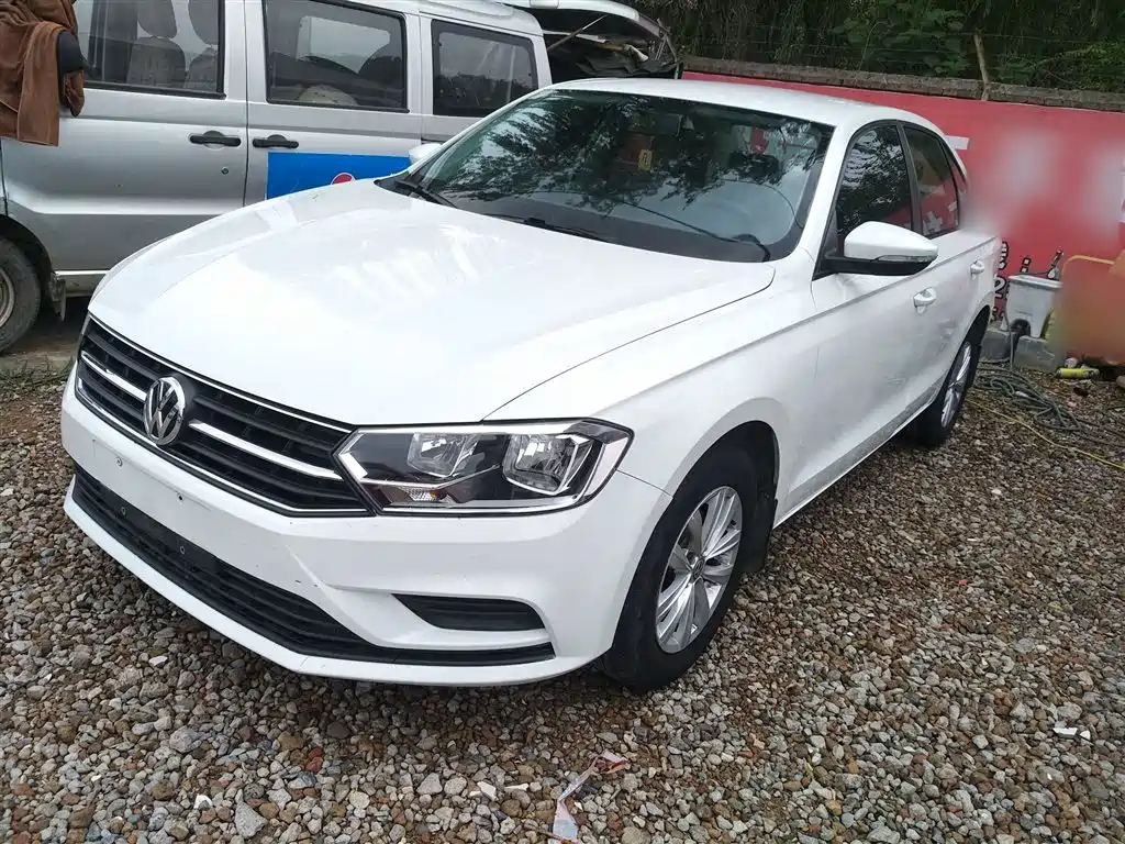 VOLKSWAGEN BORA 2018