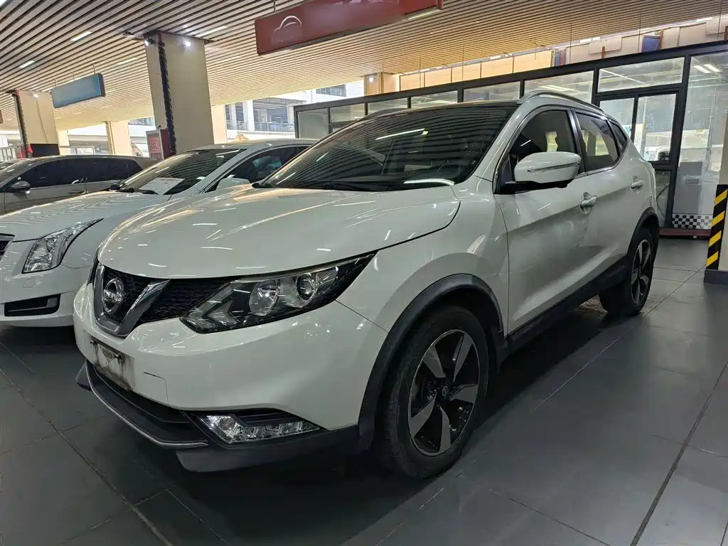 NISSAN QASHQAI 2017