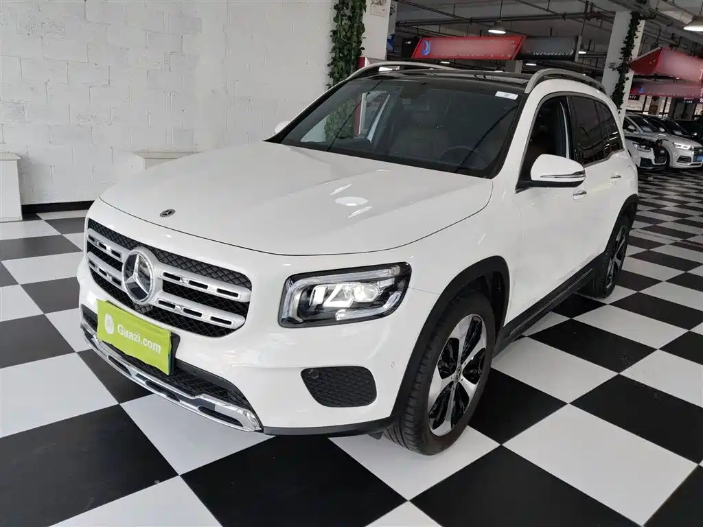 MERCEDES BENZ GLB 2021