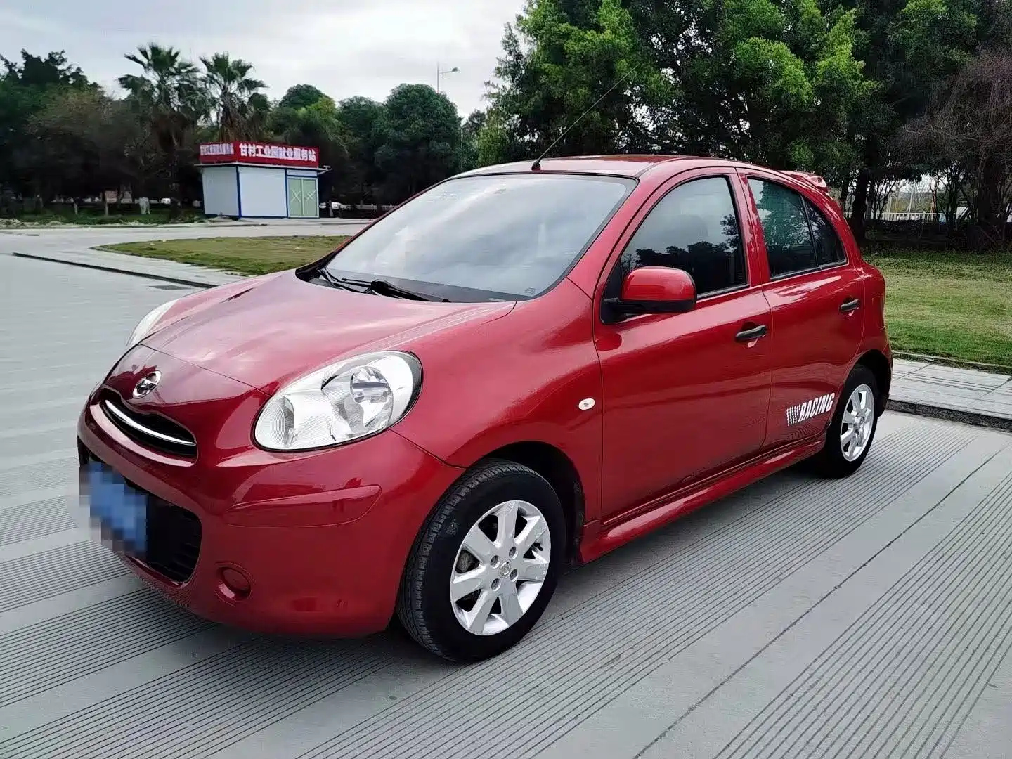 NISSAN OTHER 2010