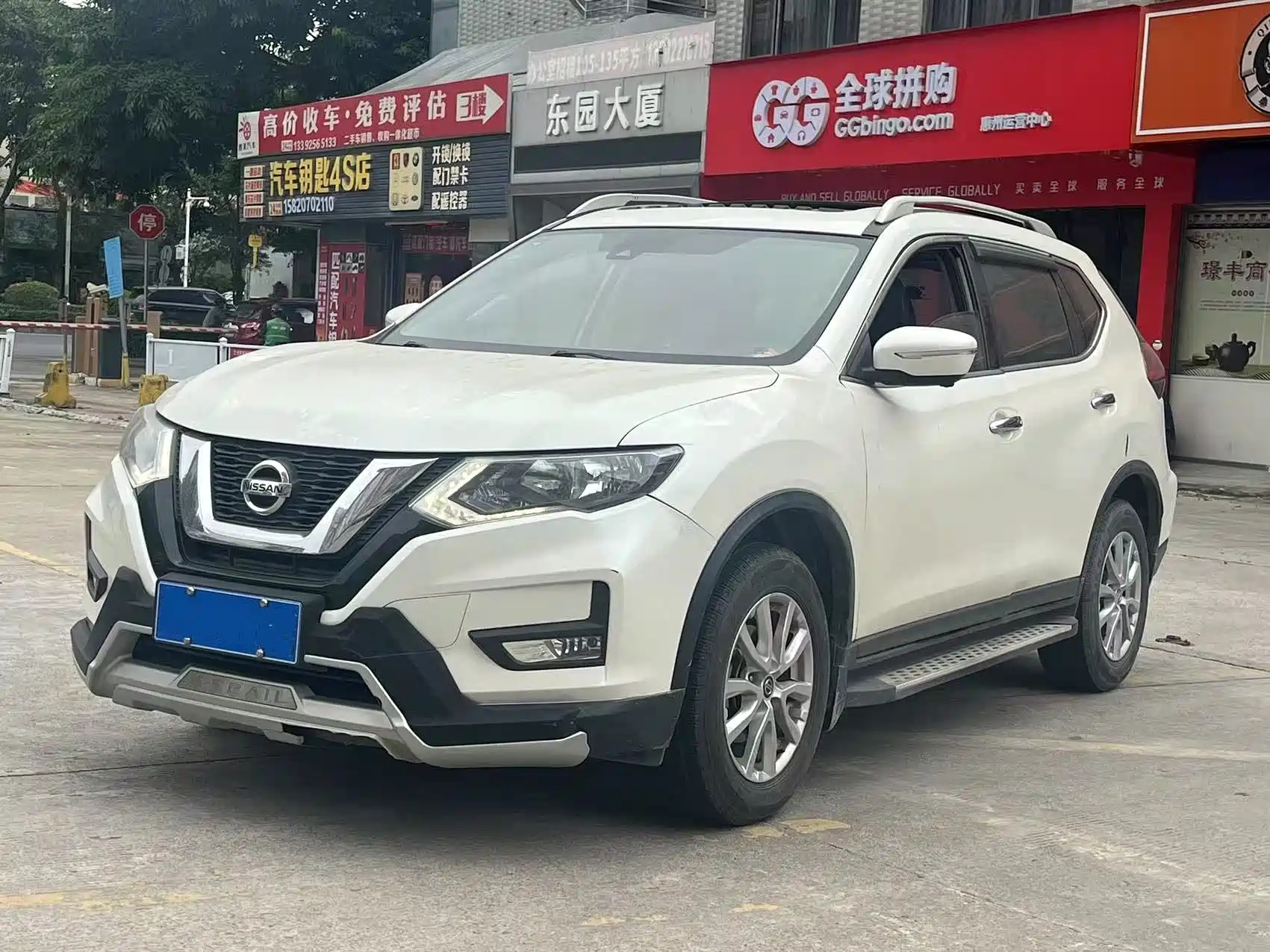 NISSAN X-TRAIL 2019