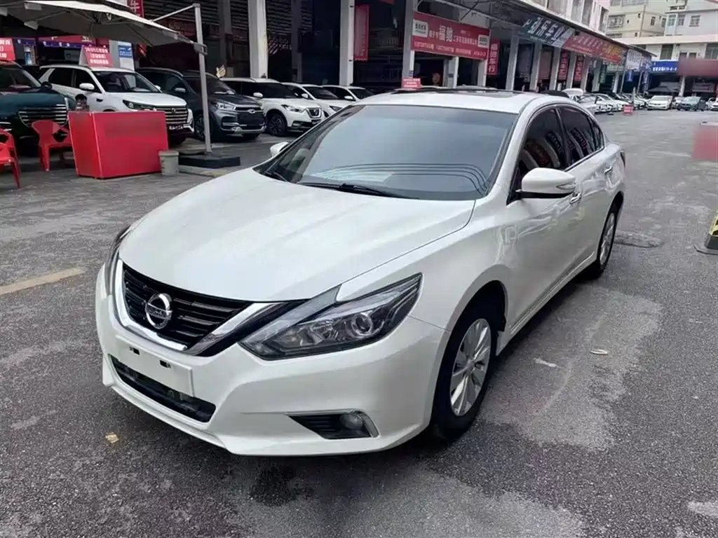 NISSAN TEANA 2016