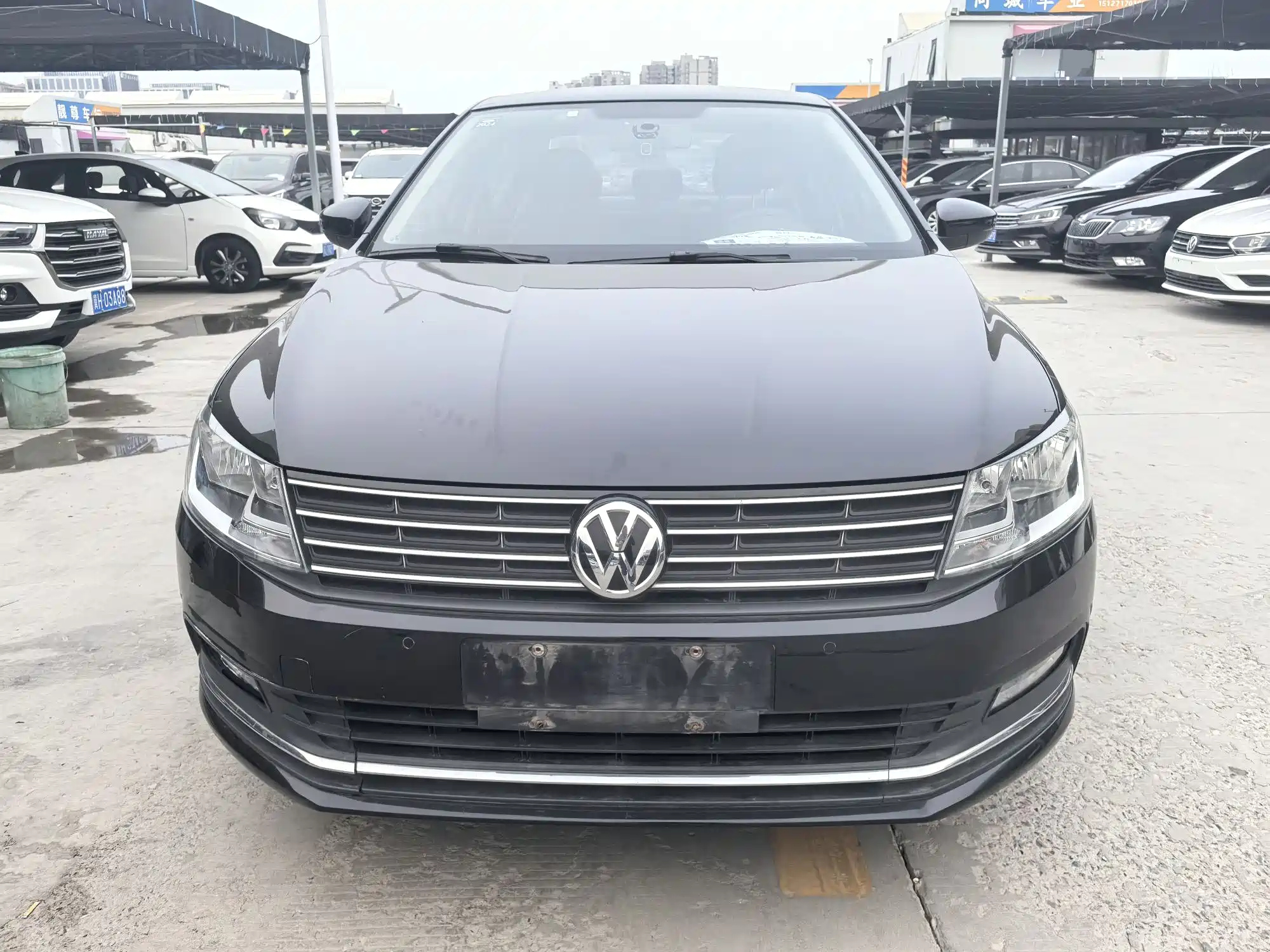VOLKSWAGEN LAVIDA 2015