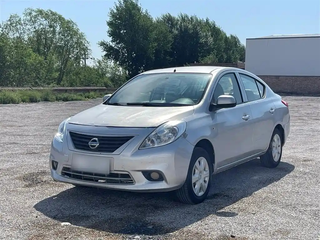 NISSAN SUNNY 2011