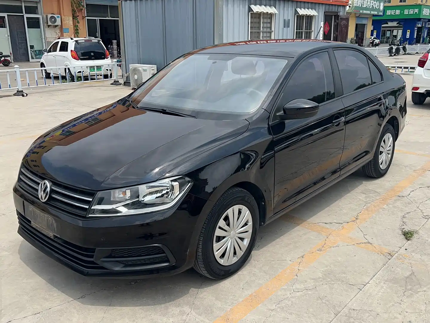 VOLKSWAGEN SANTANA 2016
