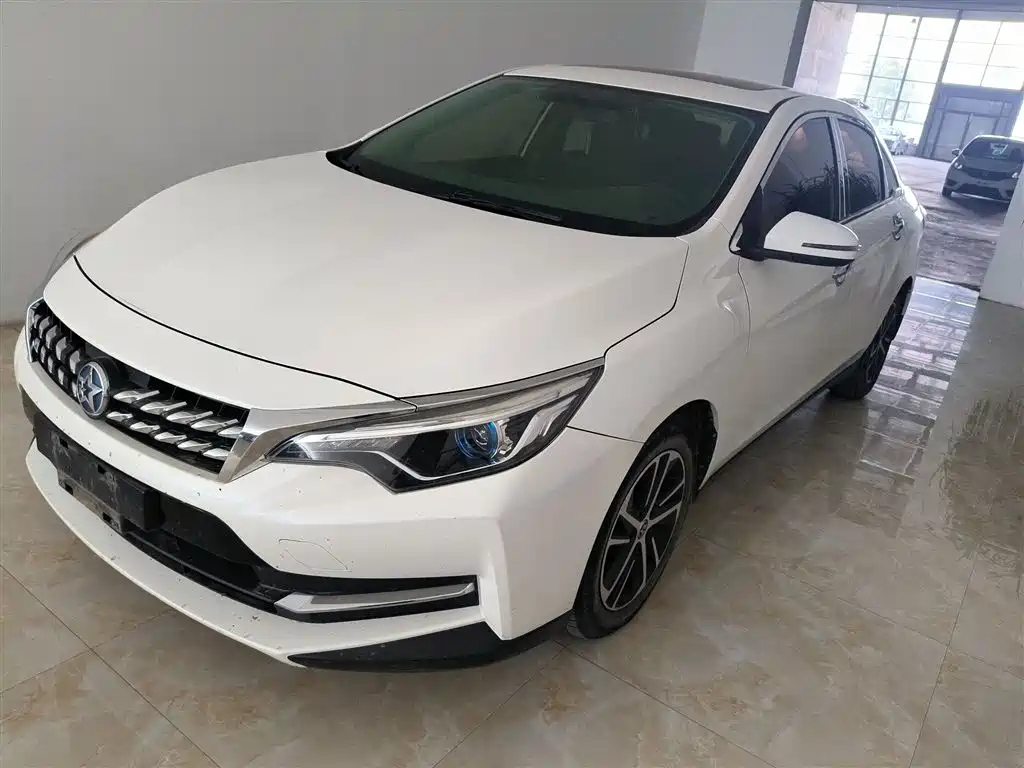 VENUCIA D60 2018