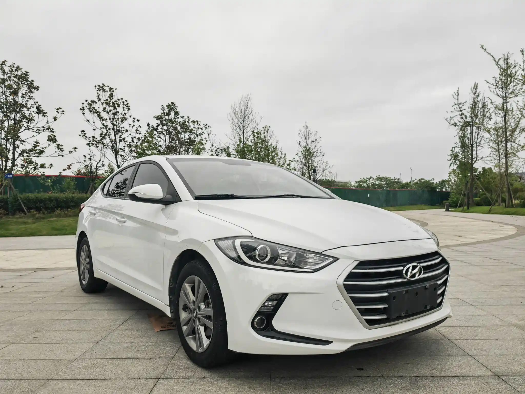HYUNDAI ELANTRA 2016