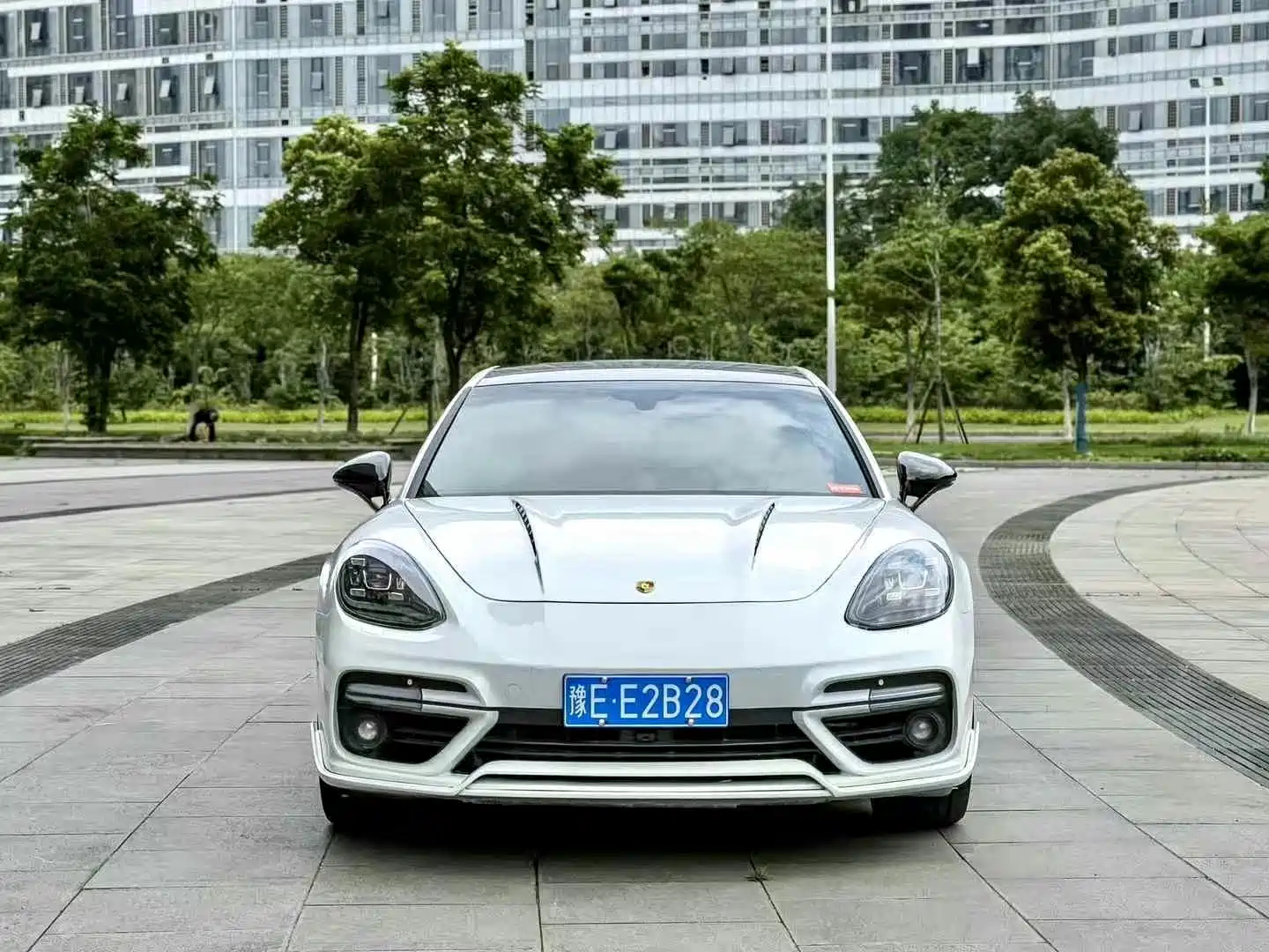 PORSCHE PANAMERA 2017