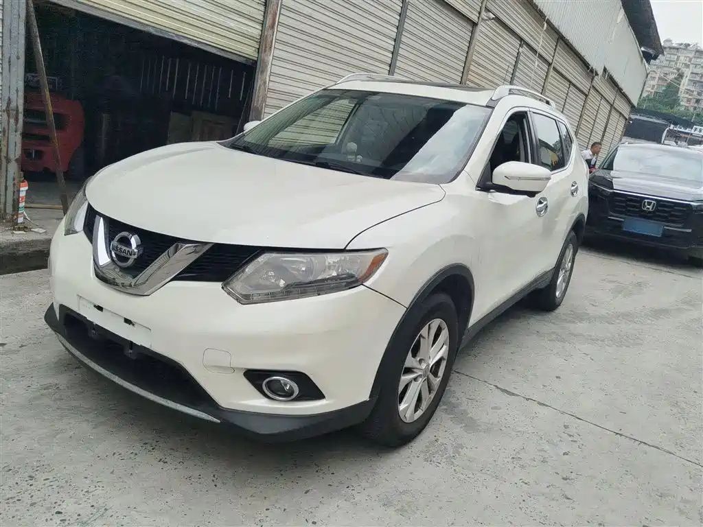 NISSAN X-TRAIL 2014