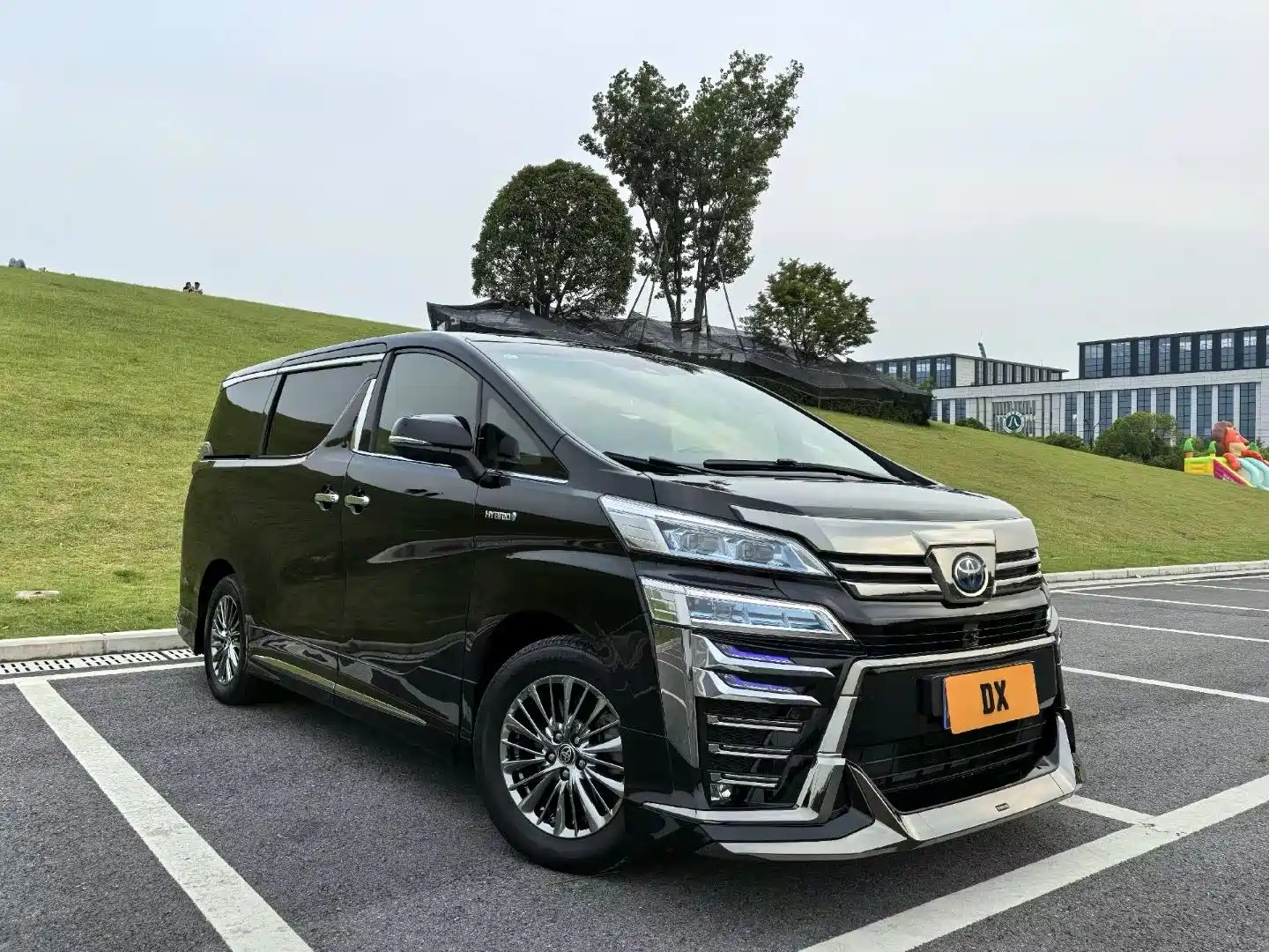 TOYOTA VELLFIRE 2020