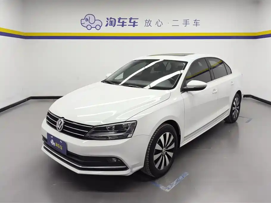 VOLKSWAGEN SAGITAR 2018