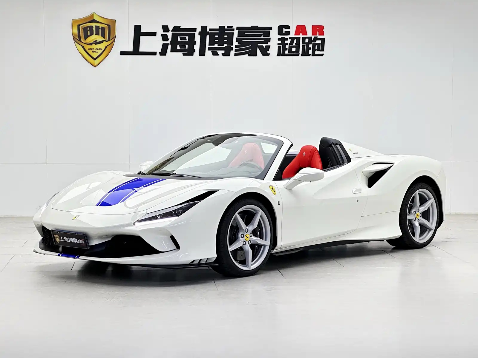 FERRARI F8