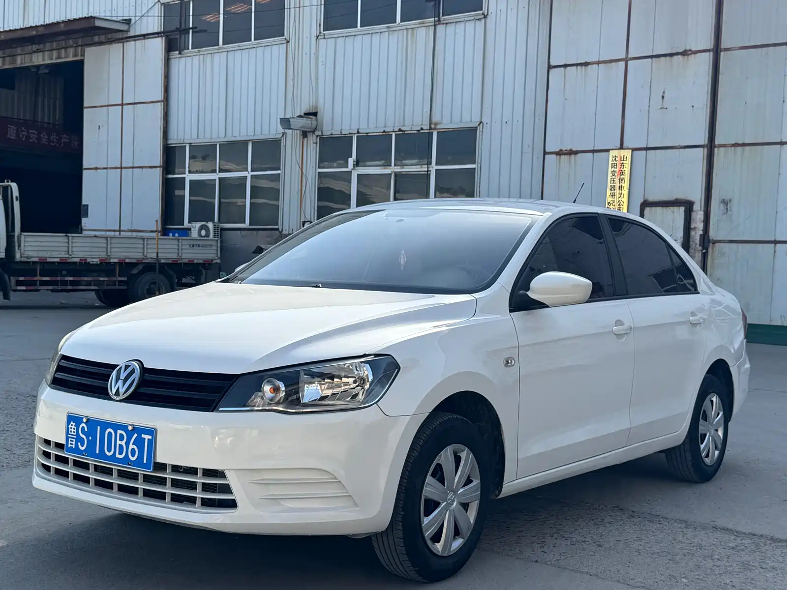 VOLKSWAGEN JETTA 2015