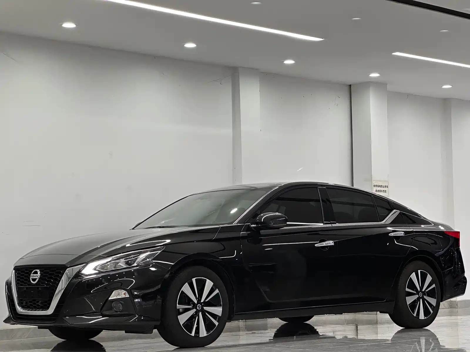 NISSAN TEANA 2021