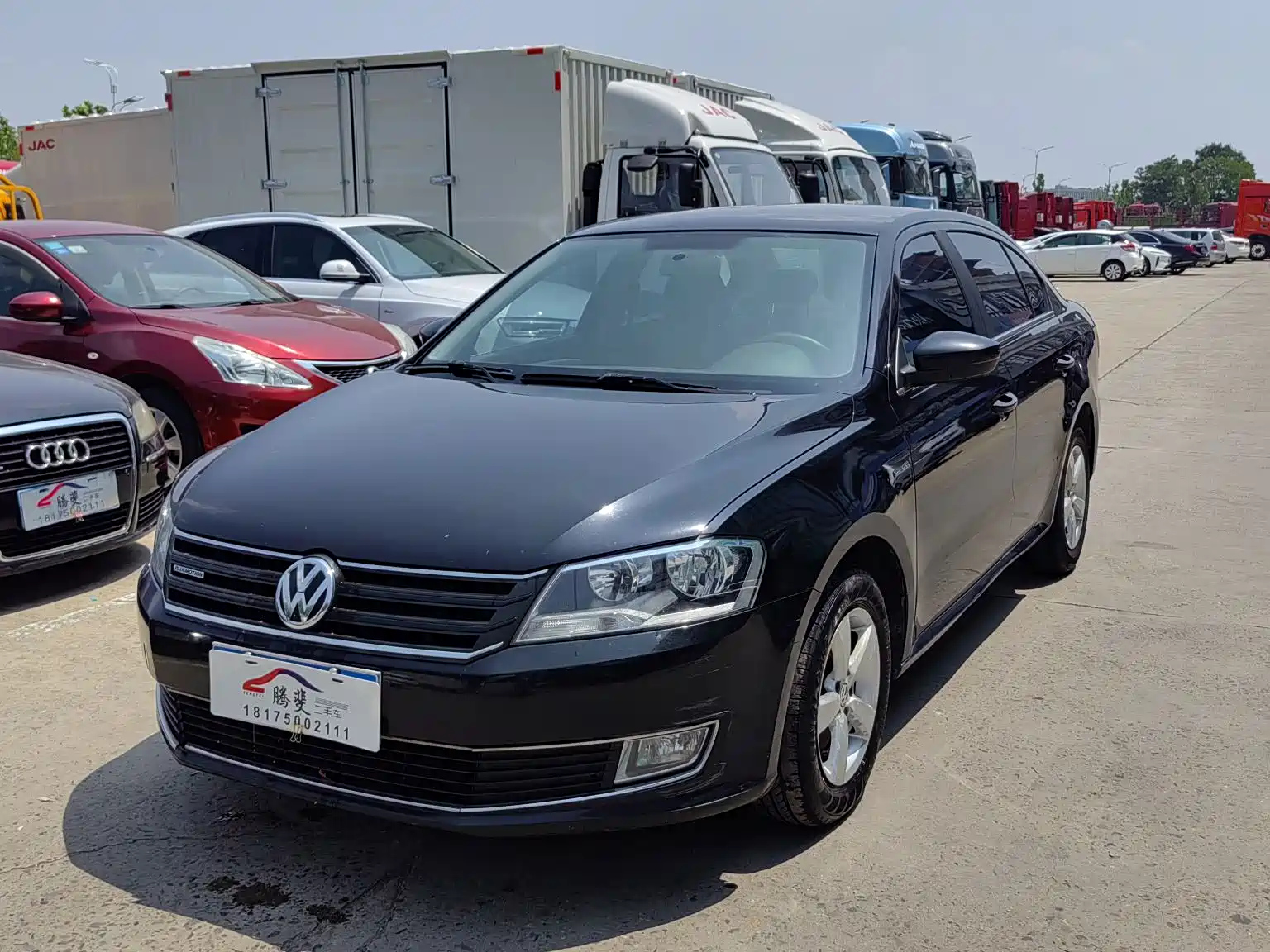 VOLKSWAGEN LAVIDA 2014