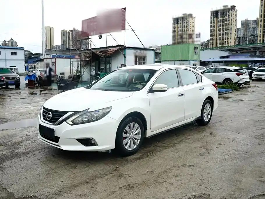 NISSAN TEANA 2016