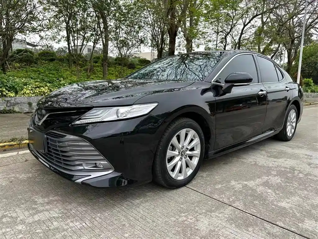 TOYOTA CAMRY 2018