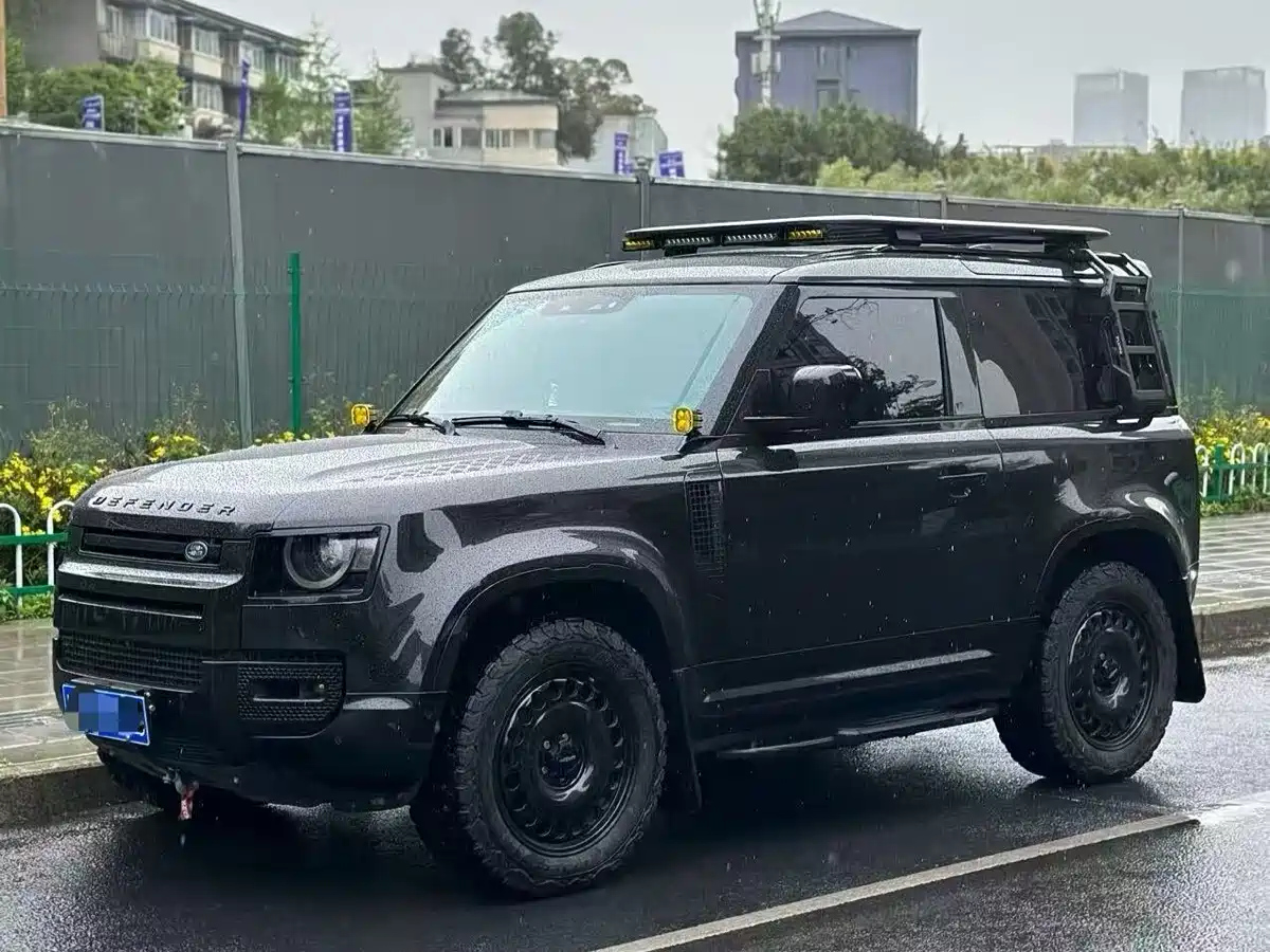 LAND ROVER DEFENDER 2022