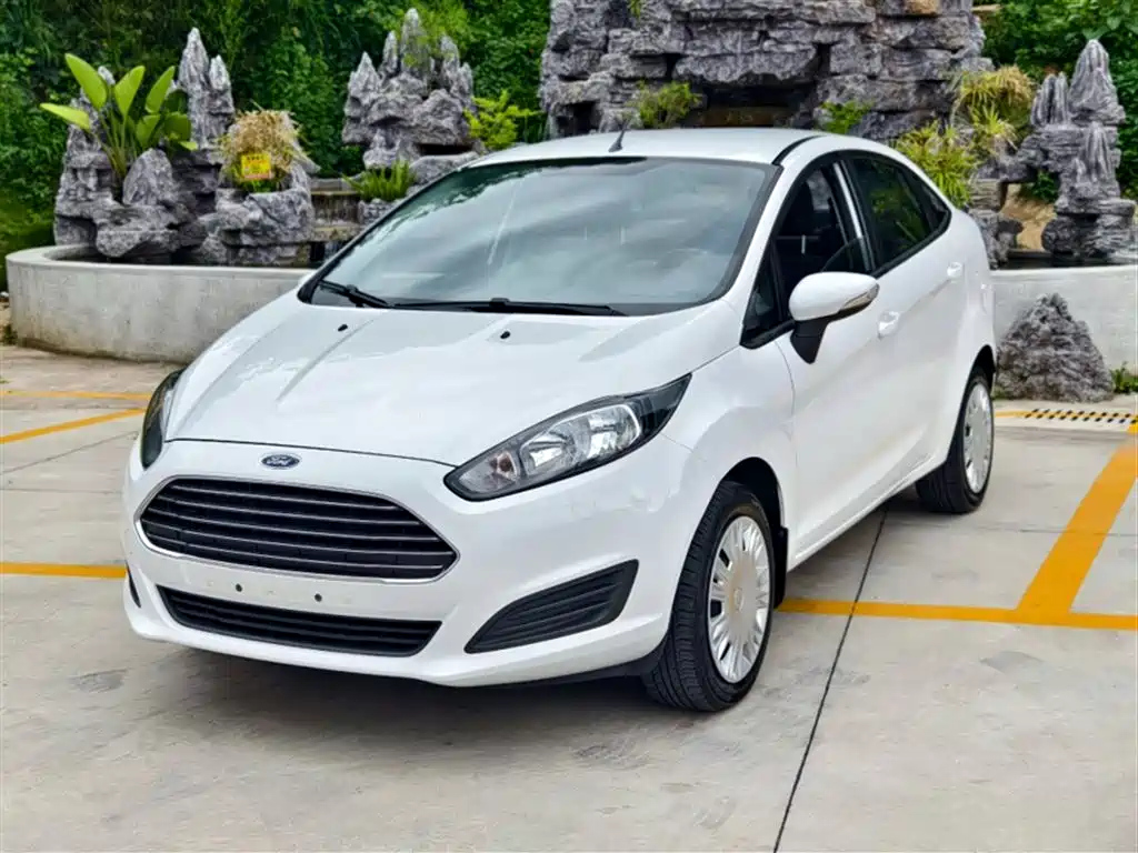 FORD FIESTA 2013