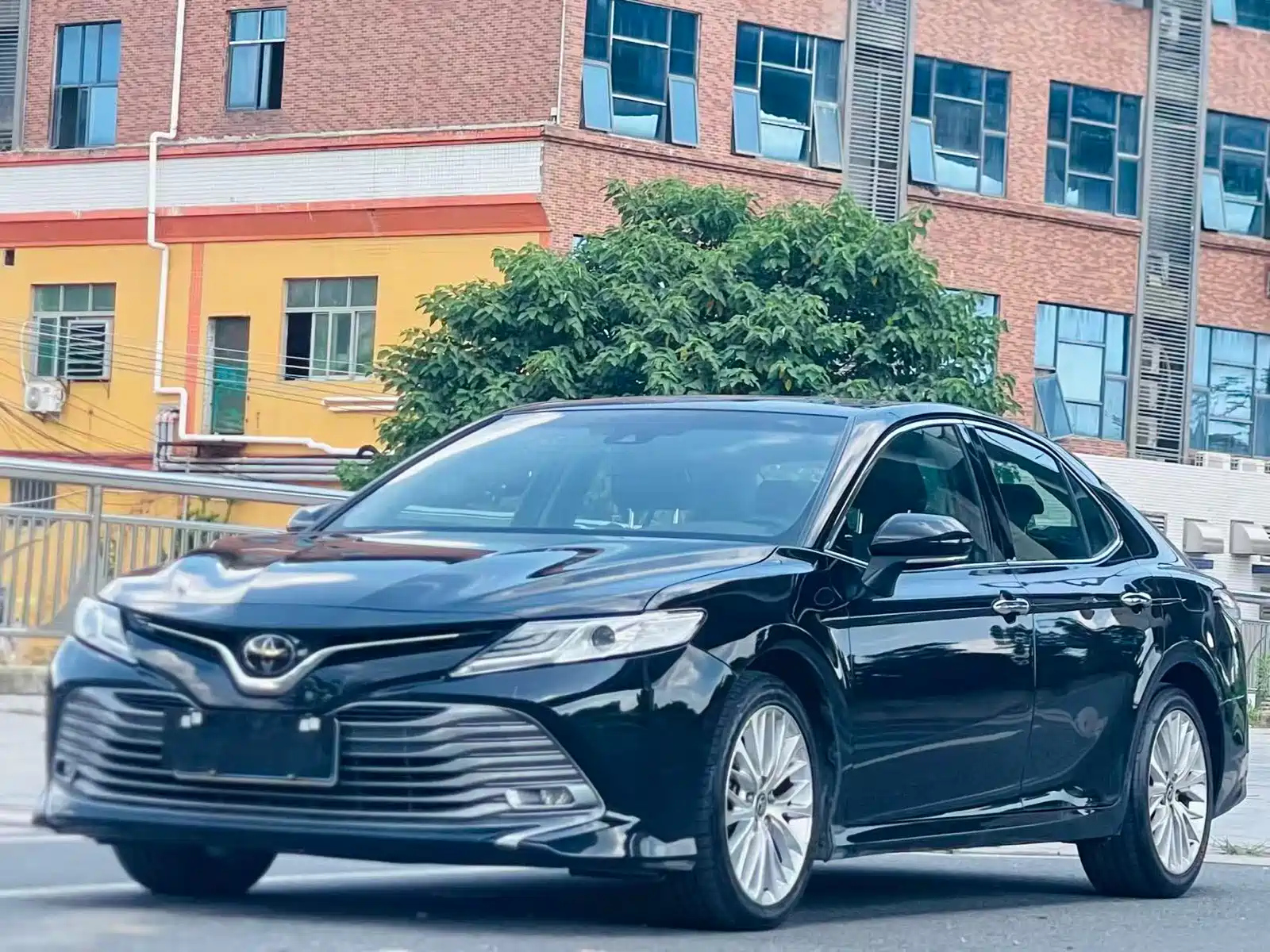 TOYOTA CAMRY 2018