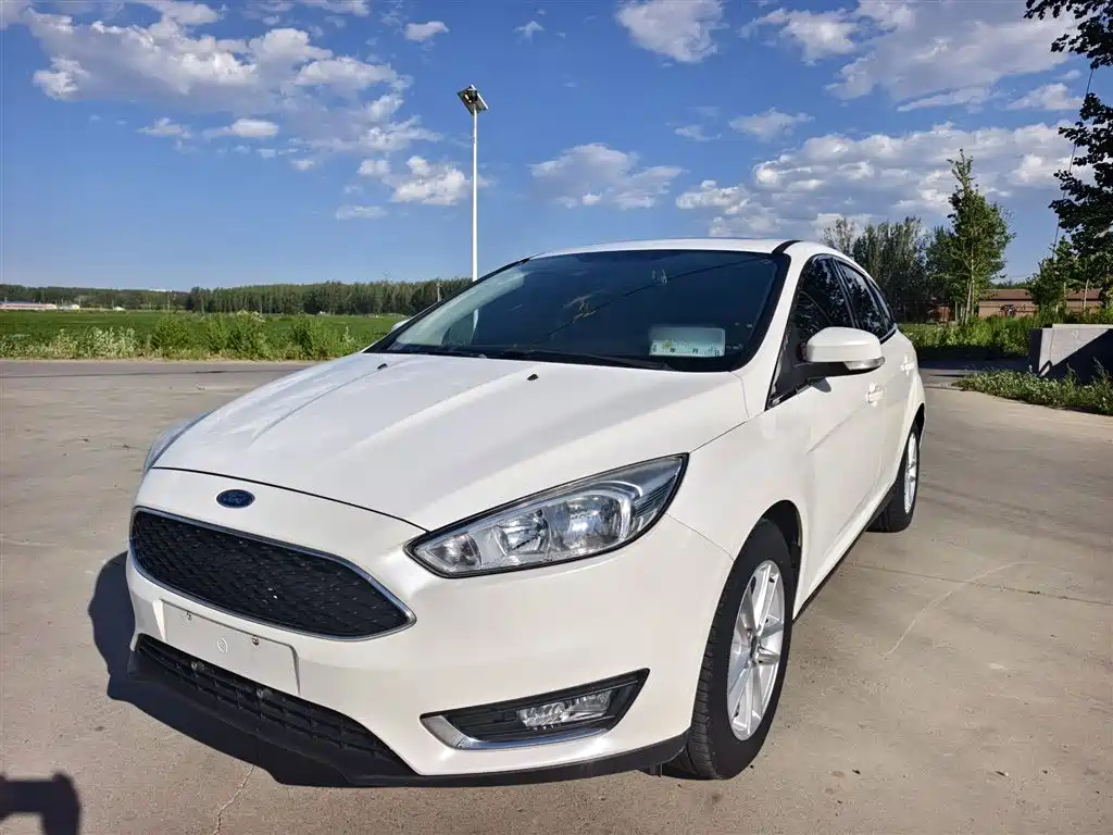 FORD FOCUS 2015