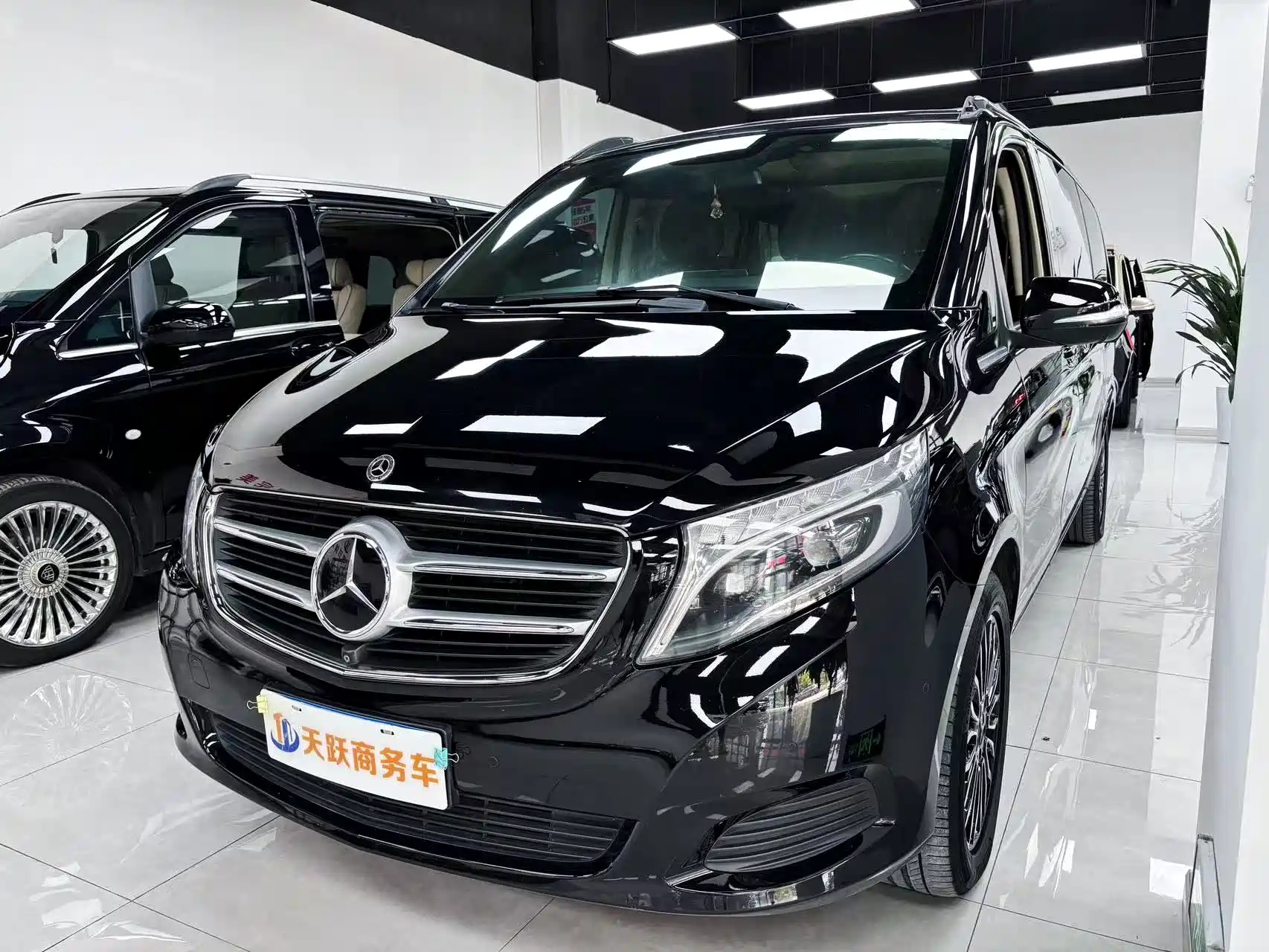 MERCEDES BENZ V-CLASS 2017
