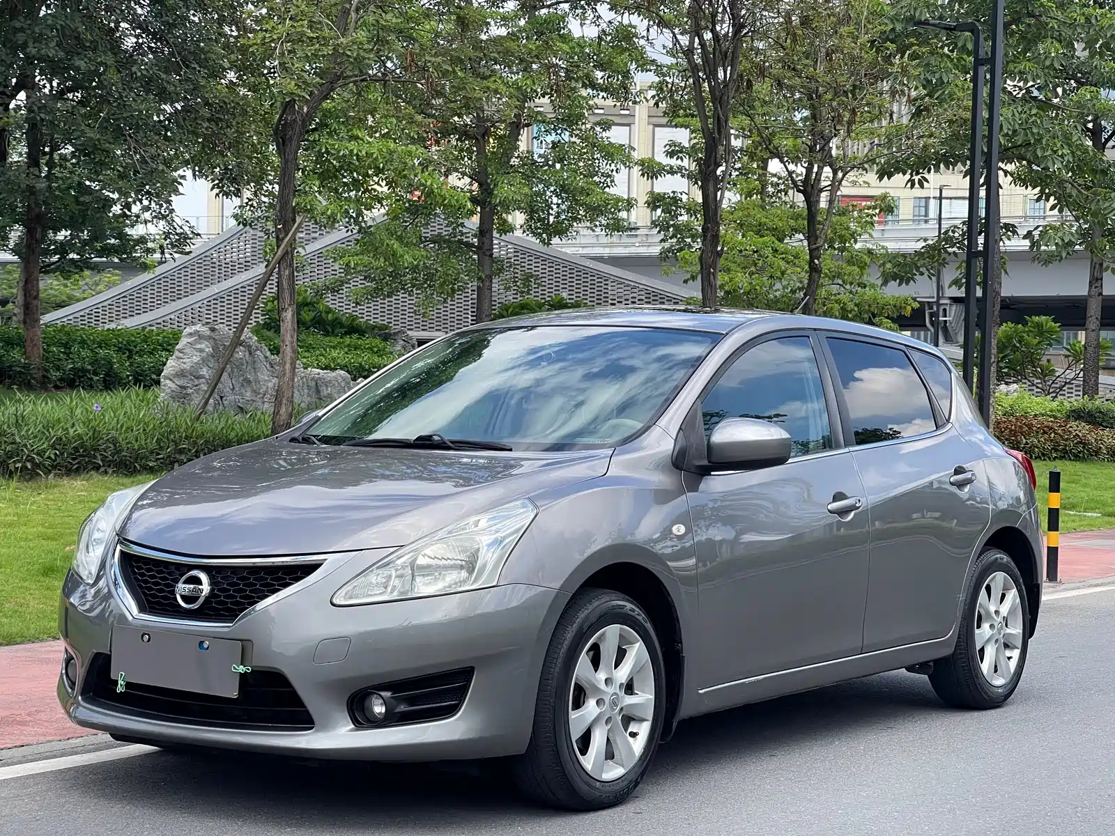 NISSAN TIIDA TIIDA 2011