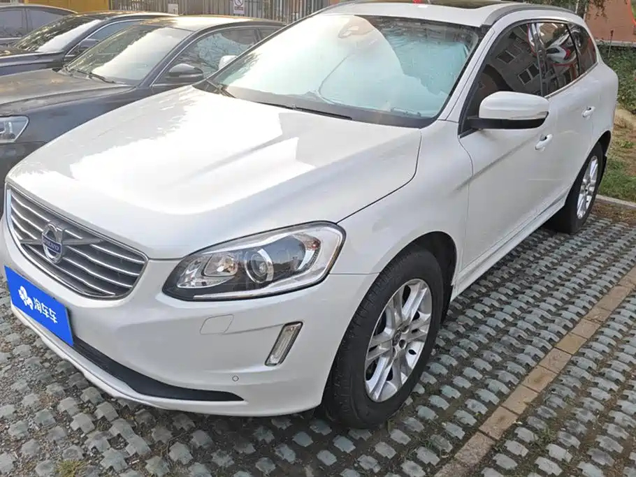 VOLVO XC60 2015