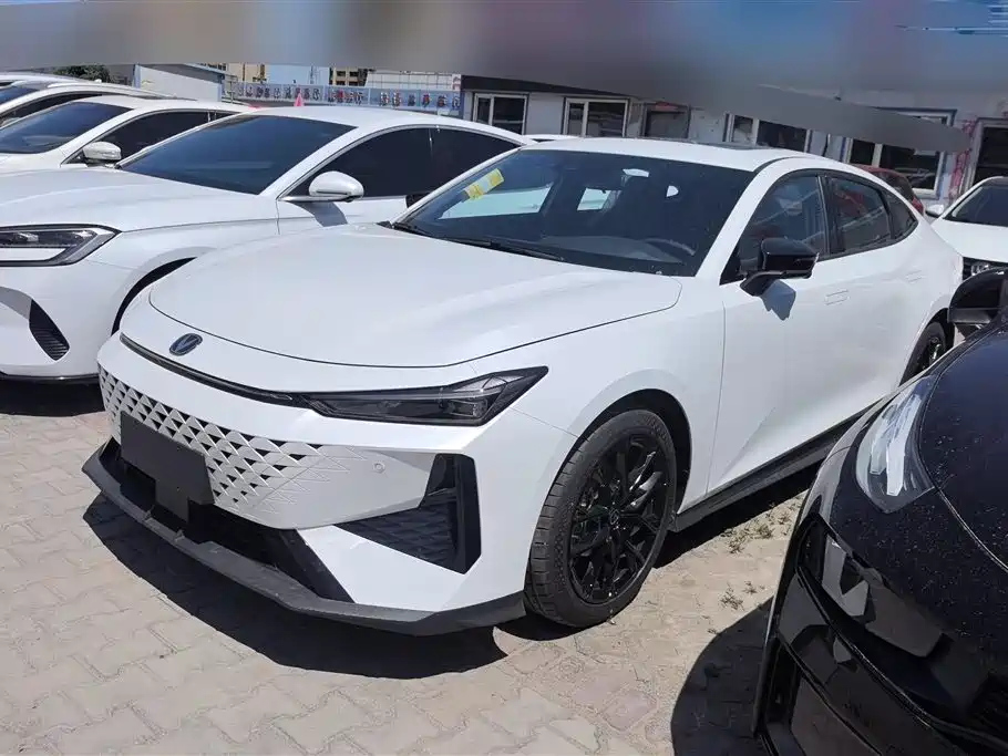 CHANGAN UNI-V 2024