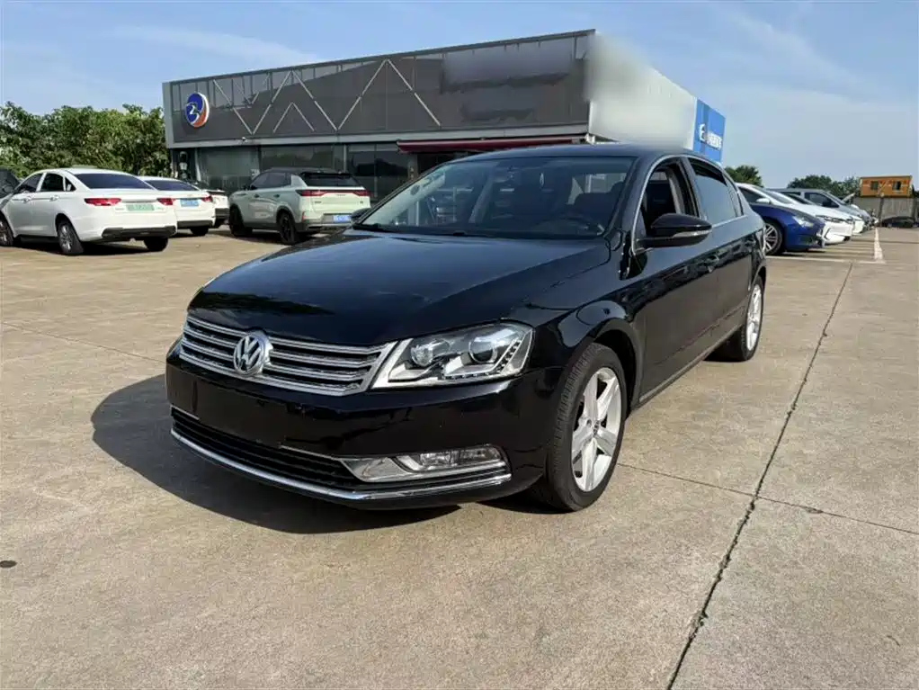 VOLKSWAGEN MAGOTAN 2016