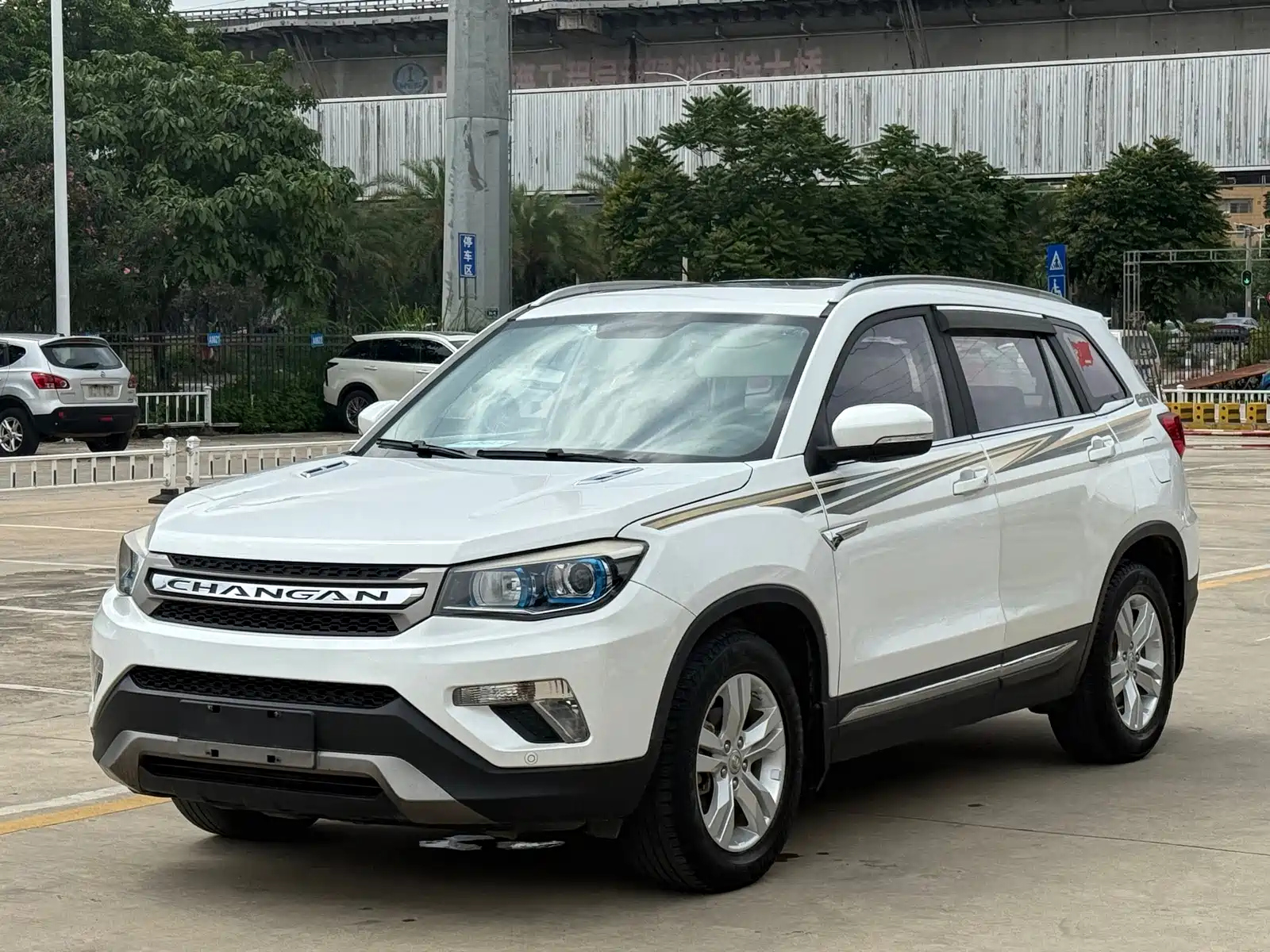 CHANGAN CS75 2016
