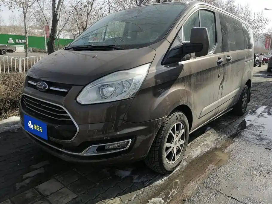 FORD TOUREO 2017