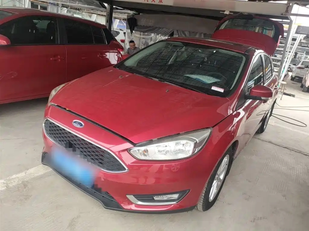 FORD FOCUS