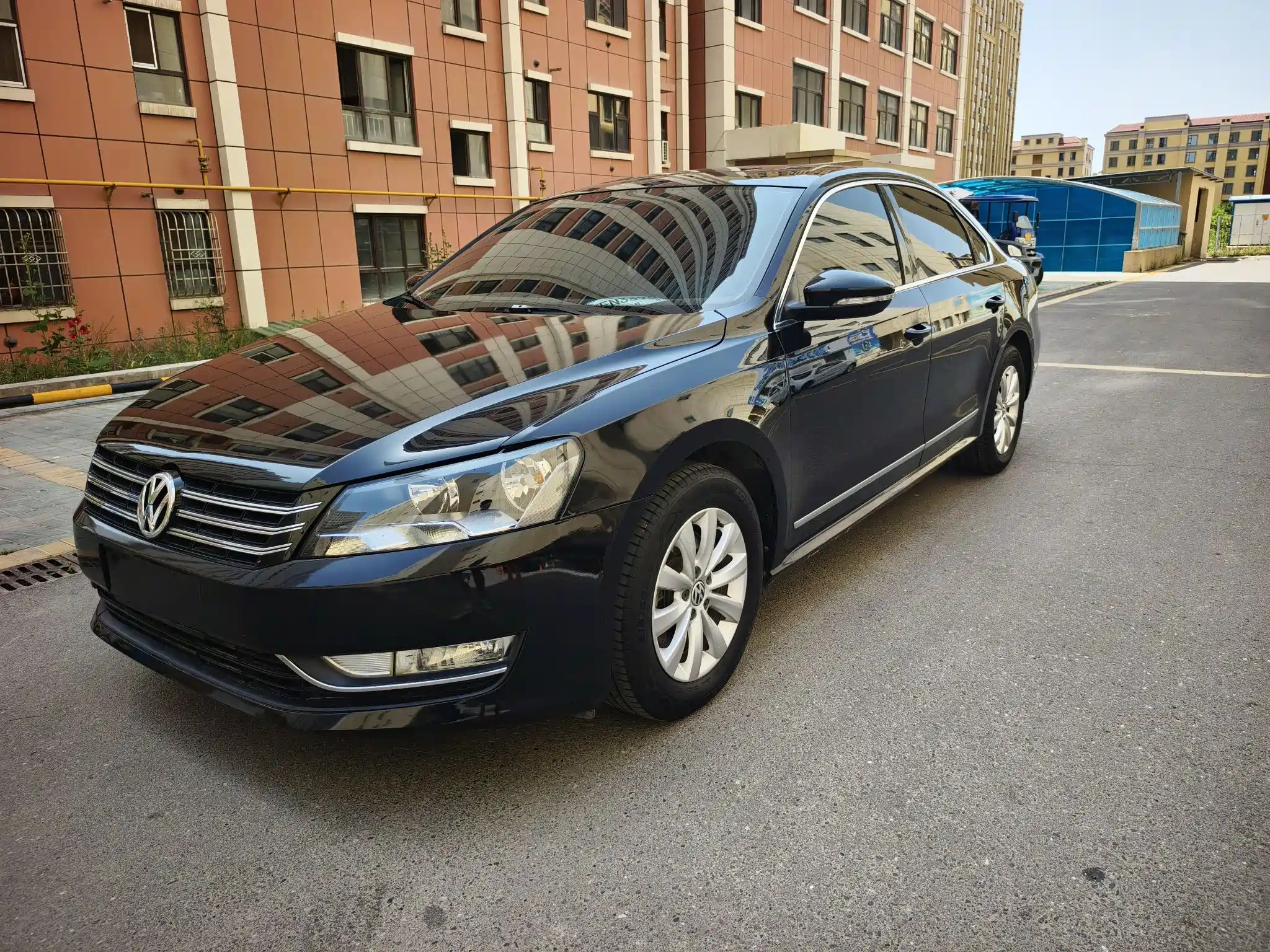 VOLKSWAGEN PASSAT 2014