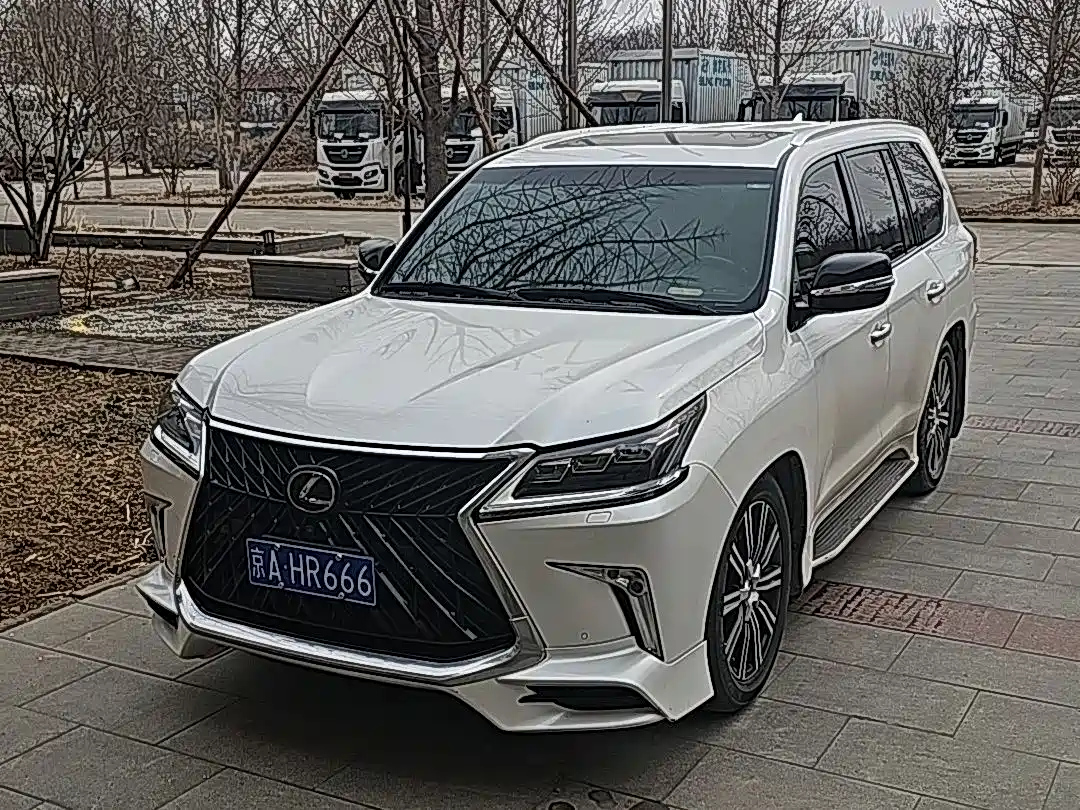 LEXUS LX 2017