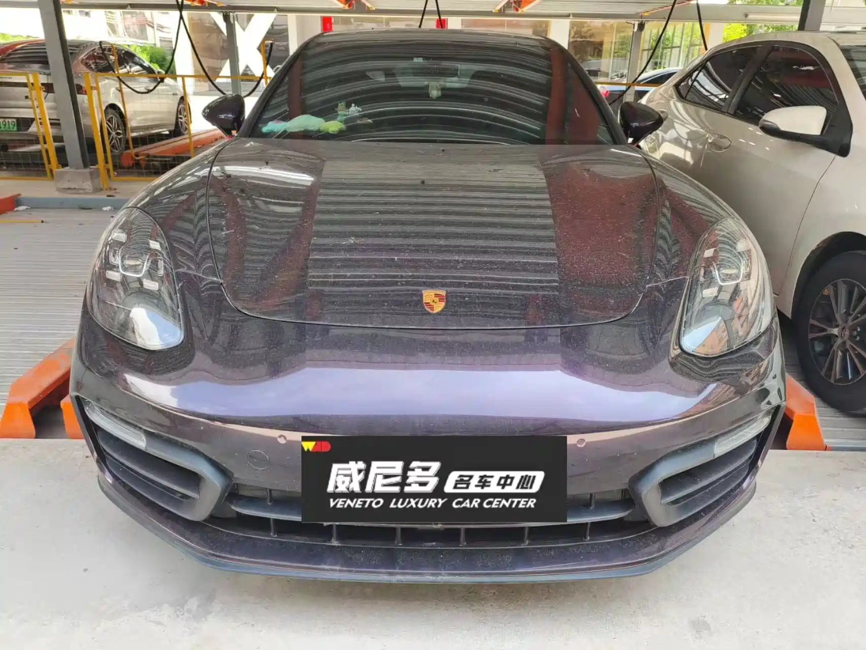 PORSCHE PANAMERA