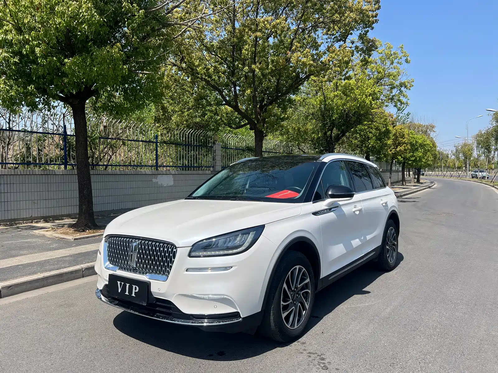 LINCOLN ADVENTURER 2022