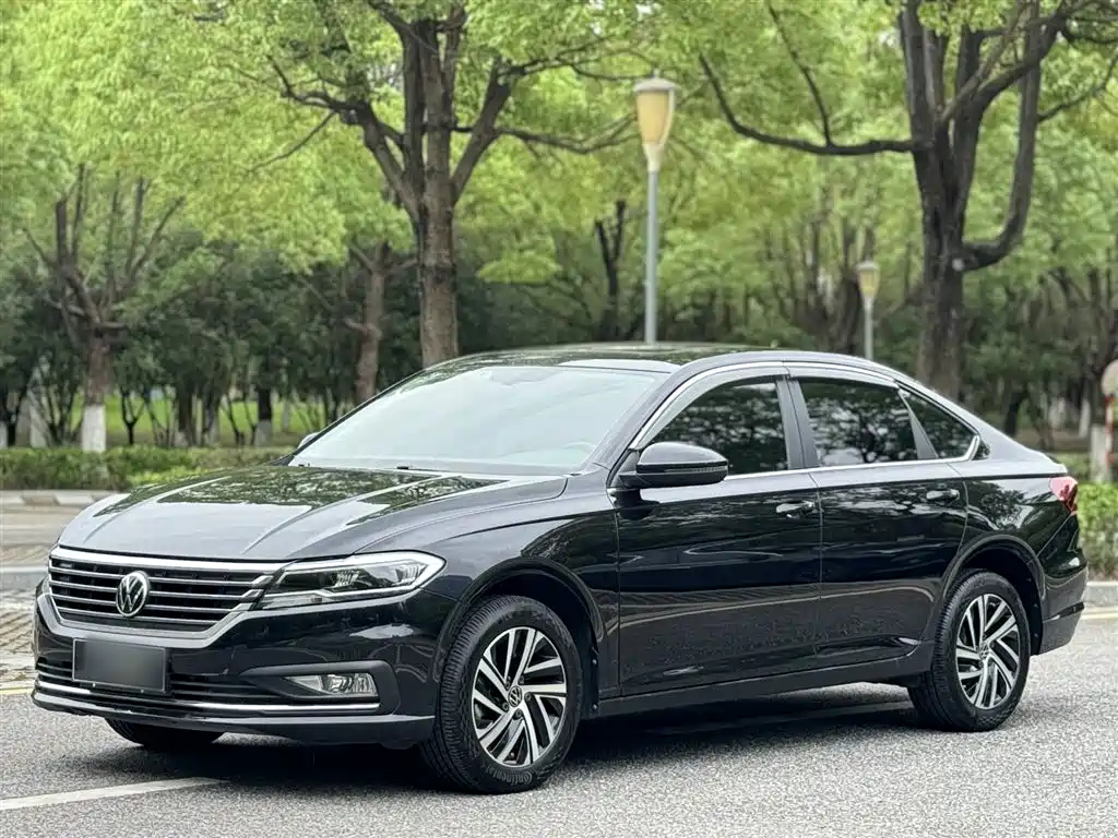 VOLKSWAGEN LAVIDA 2021
